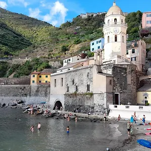 https://angilinas-apartment.hotelitalianriviera.com
