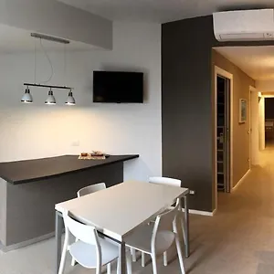 https://la-dimora-di-clara.hotelitalianriviera.com